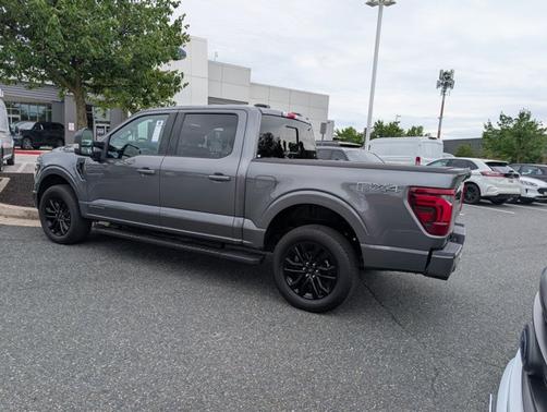 CARBONIZED GRAY METALLIC 2025 Ford F-150 LARIAT