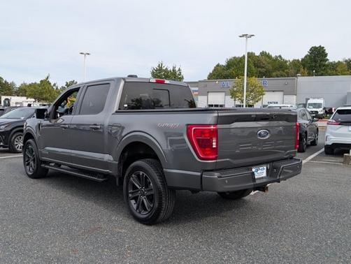 CARBONIZED GRAY METALLIC 2023 Ford F-150 XLT