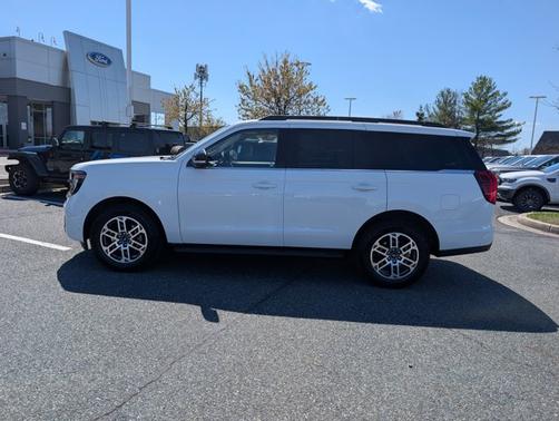 OXFORD WHITE 2025 Ford Expedition ACTIVE