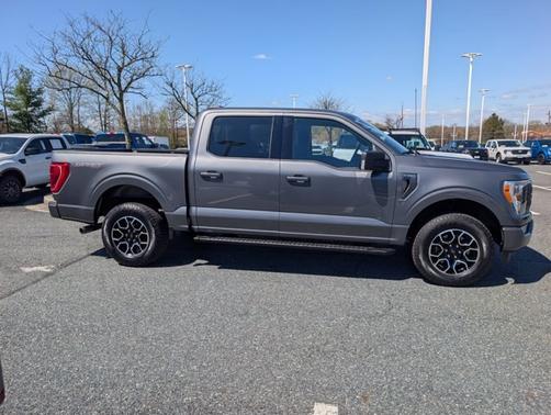 CARBONIZED GRAY METALLIC 2023 Ford F-150 XLT