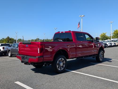 2022 Ford F-350 LARIAT SUPER DUTY