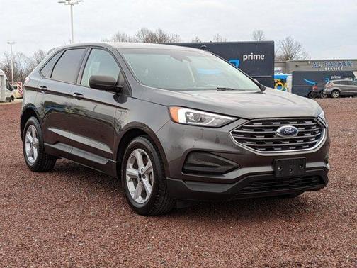 Photo 2 of 26 of 2020 Ford Edge SE