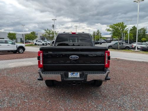 2023 Ford F-250 LARIAT