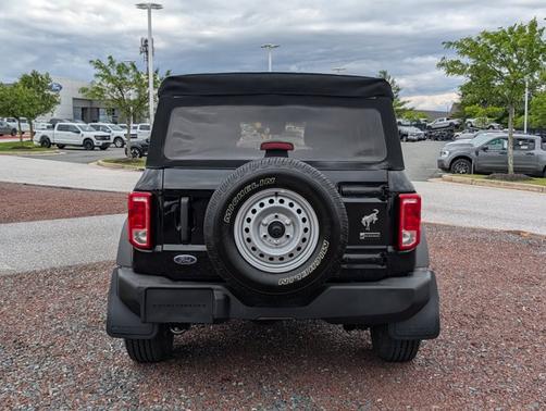 2021 Ford Bronco BASE