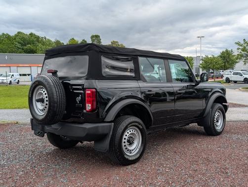 2021 Ford Bronco BASE