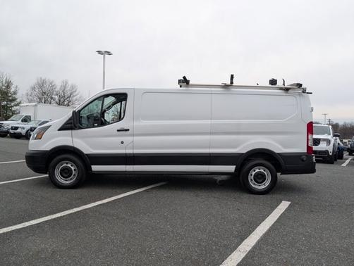 2019 Ford Transit-250 148 WB LOW ROOF CARGO