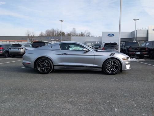 2020 Ford Mustang ECOBOOST
