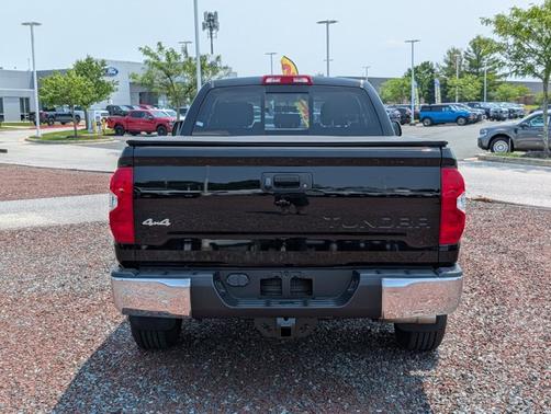2017 Toyota Tundra SR5