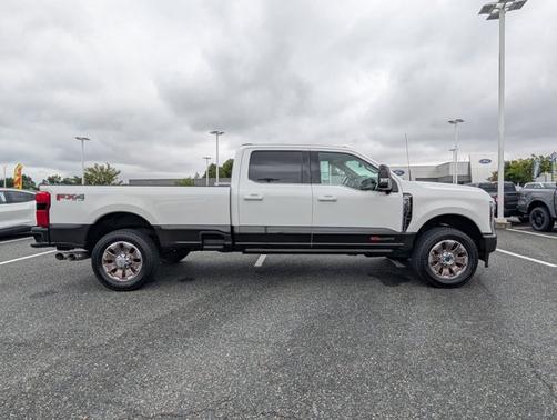 2024 Ford F-350 KING RANCH