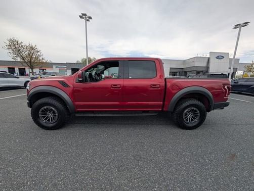 RUBY RED METALLIC TINTED CC 2019 Ford F-150 RAPTOR