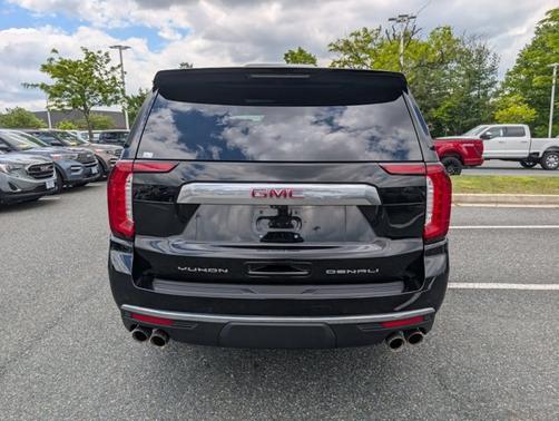 Onyx Black 2021 GMC Yukon DENALI