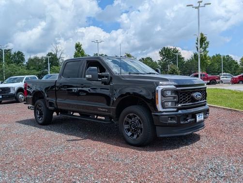 2023 Ford F-350 LARIAT SUPER DUTY