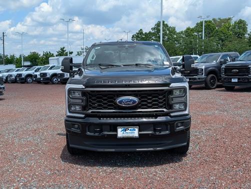 2023 Ford F-350 LARIAT SUPER DUTY