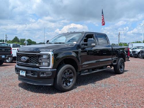 2023 Ford F-350 LARIAT SUPER DUTY