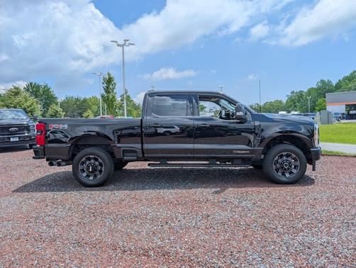 2023 Ford F-350 LARIAT SUPER DUTY