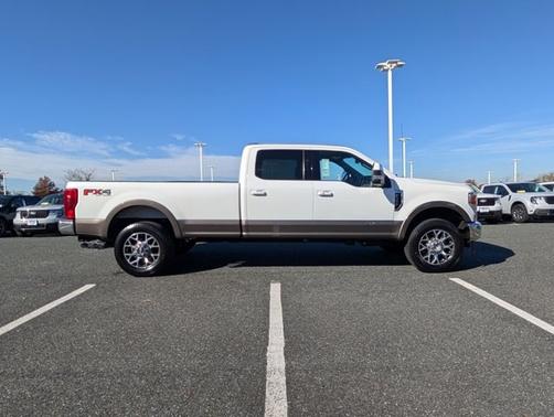 2020 Ford F-350 LARIAT SUPER DUTY