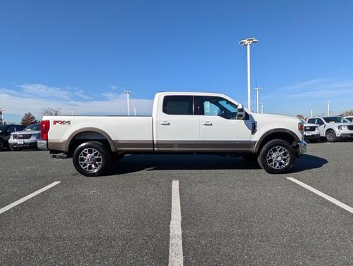 2020 Ford F-350 LARIAT SUPER DUTY