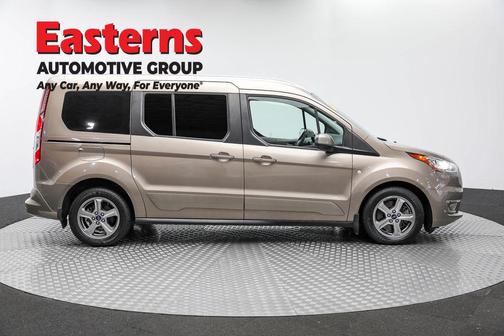 2019 Ford Transit Connect Titanium w/Rear Liftgate