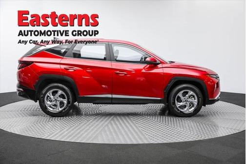 2022 Hyundai TUCSON SE