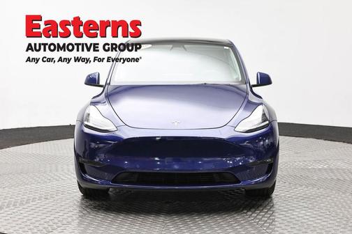 2022 Tesla Model Y Long Range Dual Motor All-Wheel Drive