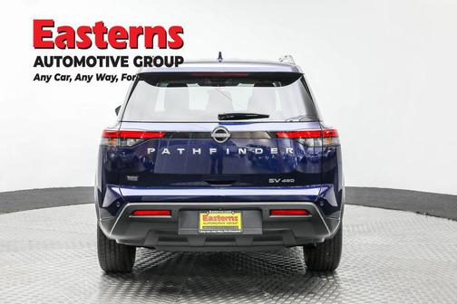 2022 Nissan Pathfinder SV 4WD
