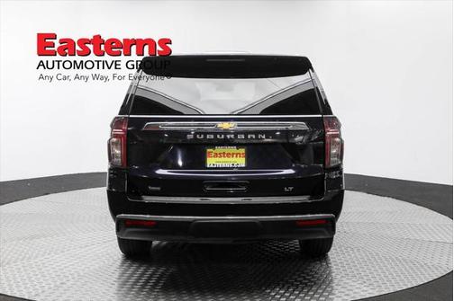2023 Chevrolet Suburban LT
