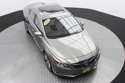 Photo 3 of 65 of 2017 Buick LaCrosse Essence