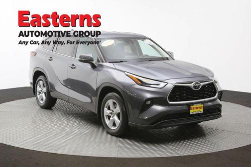 2024 Toyota Highlander LE