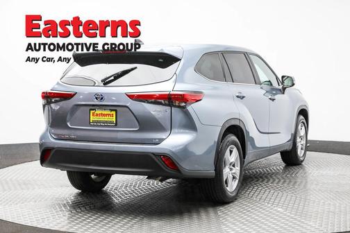 2023 Toyota Highlander Hybrid LE