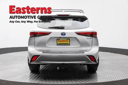 2024 Toyota Highlander Hybrid Platinum