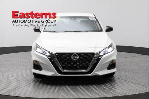 2022 Nissan Altima SR FWD