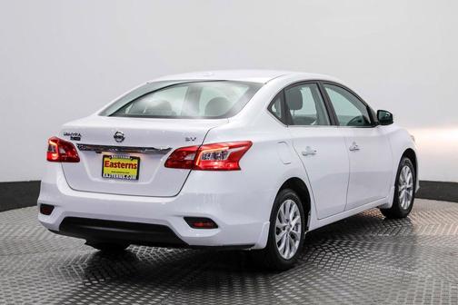 Photo 5 of 60 of 2019 Nissan Sentra SV