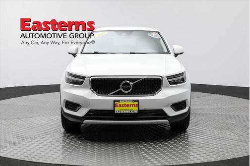 2020 Volvo XC40 T5 Momentum