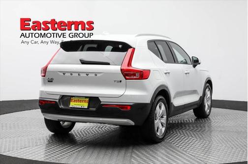 2020 Volvo XC40 T5 Momentum