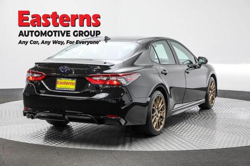 2024 Toyota Camry Hybrid SE