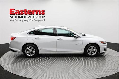 2022 Chevrolet Malibu FWD LT