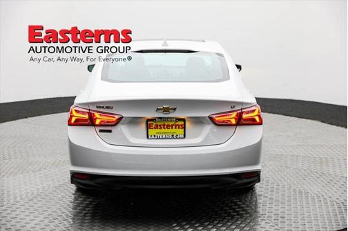 2022 Chevrolet Malibu FWD LT