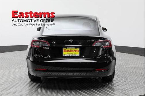 2022 Tesla Model 3 Standard Range