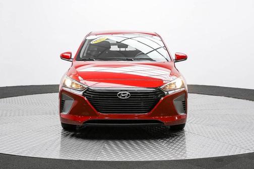 Photo 2 of 62 of 2019 Hyundai IONIQ Hybrid Blue