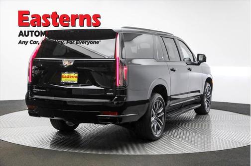 2023 Cadillac Escalade ESV Sport
