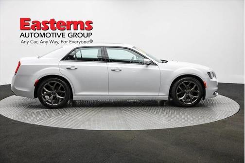 2022 Chrysler 300 S