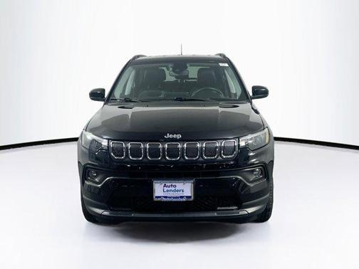 Diamond Black Crystal Pearlcoat 2022 Jeep Compass Latitude Lux