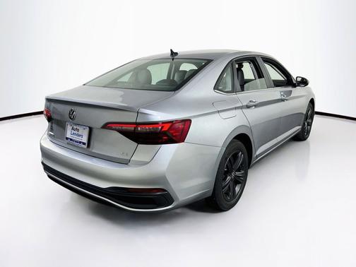 Pyrite Silver Metallic 2023 Volkswagen Jetta 1.5T SE