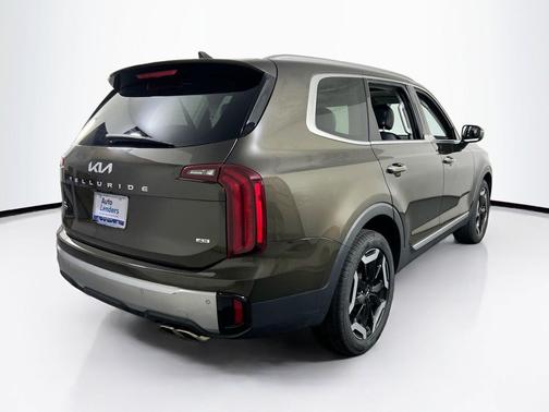 Dark Moss 2023 Kia Telluride S