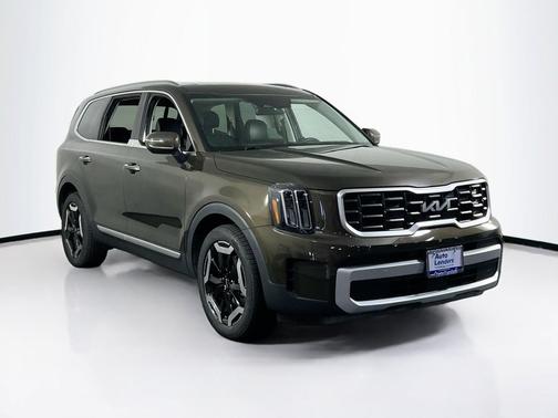 Dark Moss 2023 Kia Telluride S