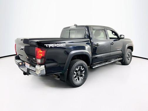 Midnight Black Metallic 2018 Toyota Tacoma TRD Off Road