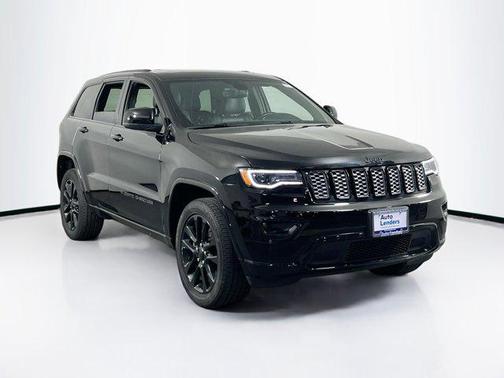 2022 Jeep Grand Cherokee Laredo