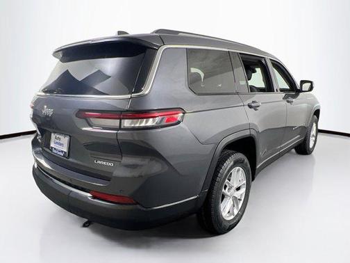 2021 Jeep Grand Cherokee L Laredo