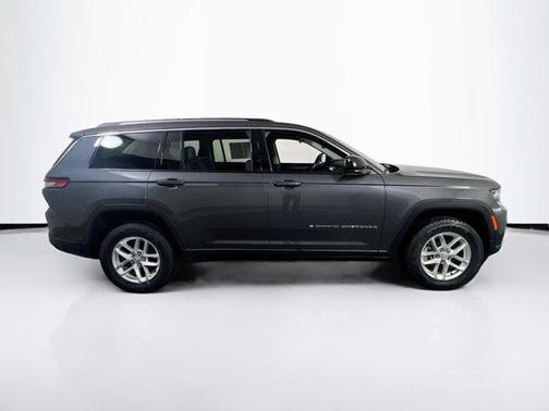 2021 Jeep Grand Cherokee L Laredo