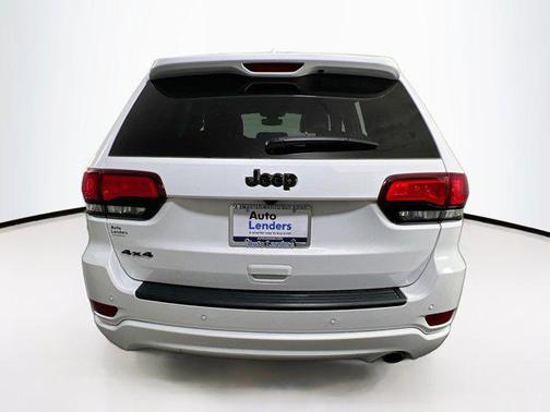 2022 Jeep Grand Cherokee Laredo